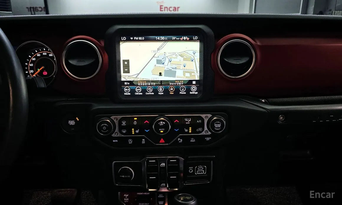 Фото 17 - Jeep Wrangler