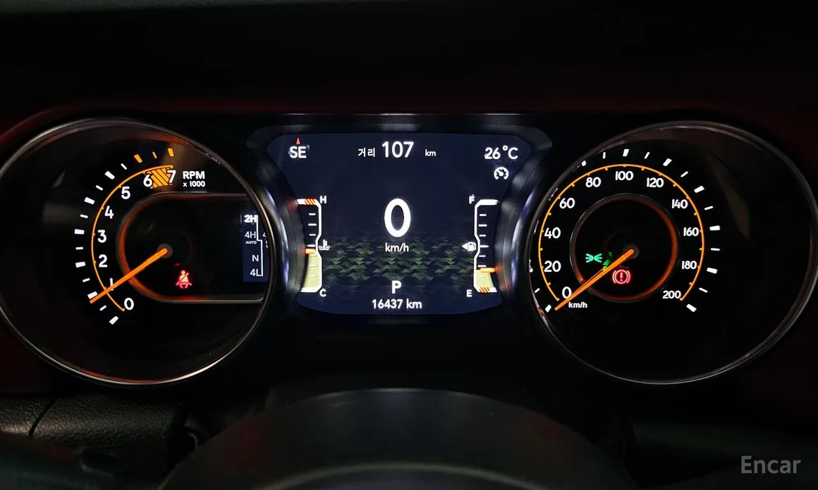 Фото 8 - Jeep Wrangler