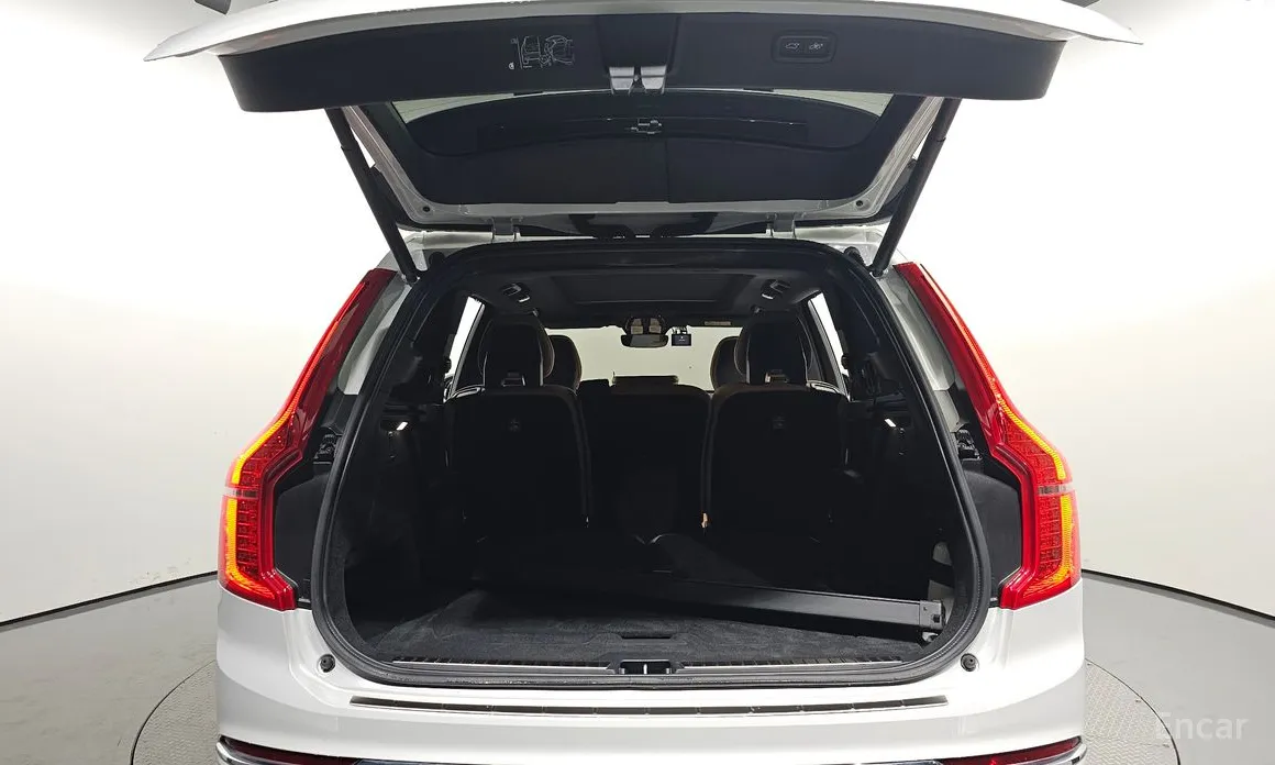 Фото 20 - Volvo XC90