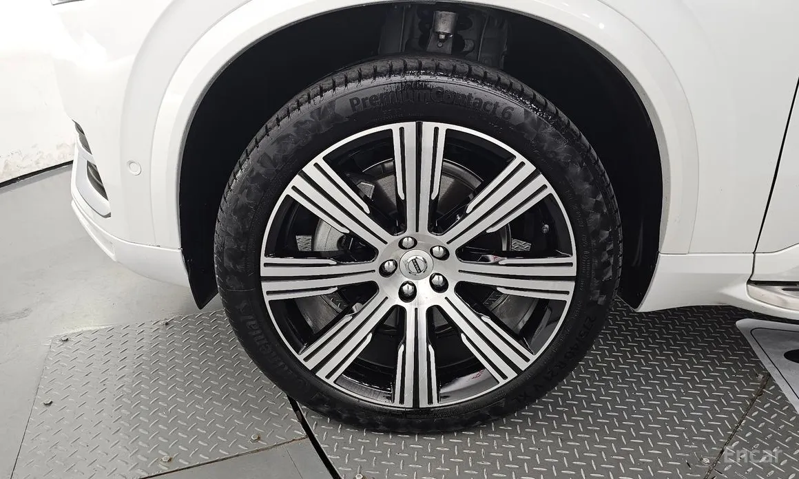 Фото 5 - Volvo XC90