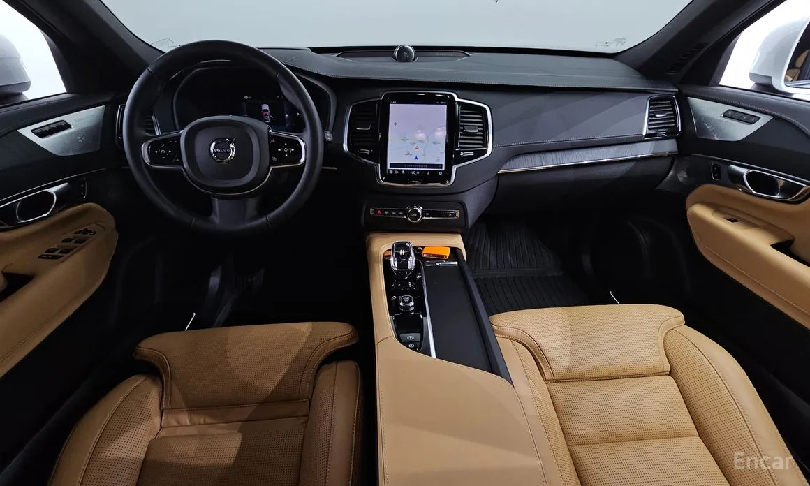 Фото 7 - Volvo XC90