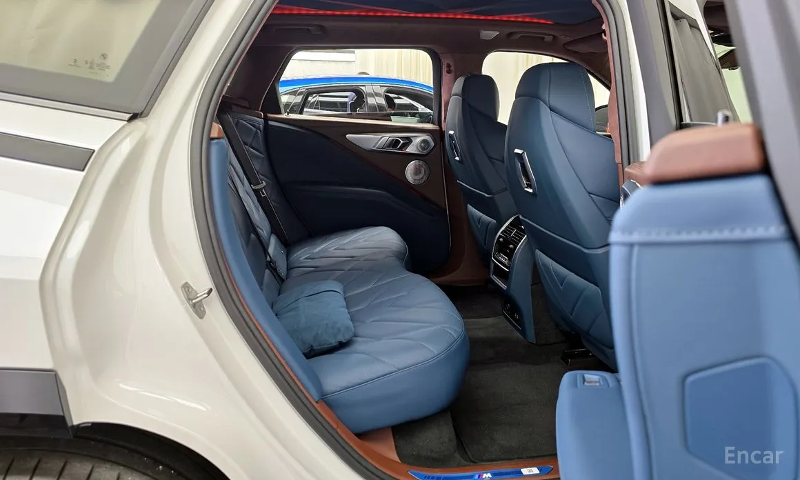 Фото 12 - BMW XM