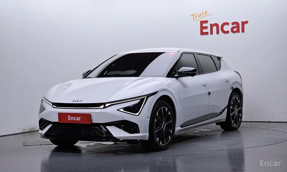 Фото 1 - Kia EV6