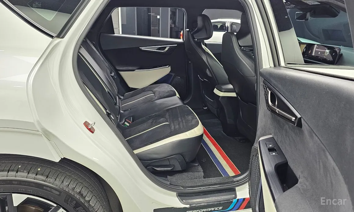 Фото 12 - Kia EV6