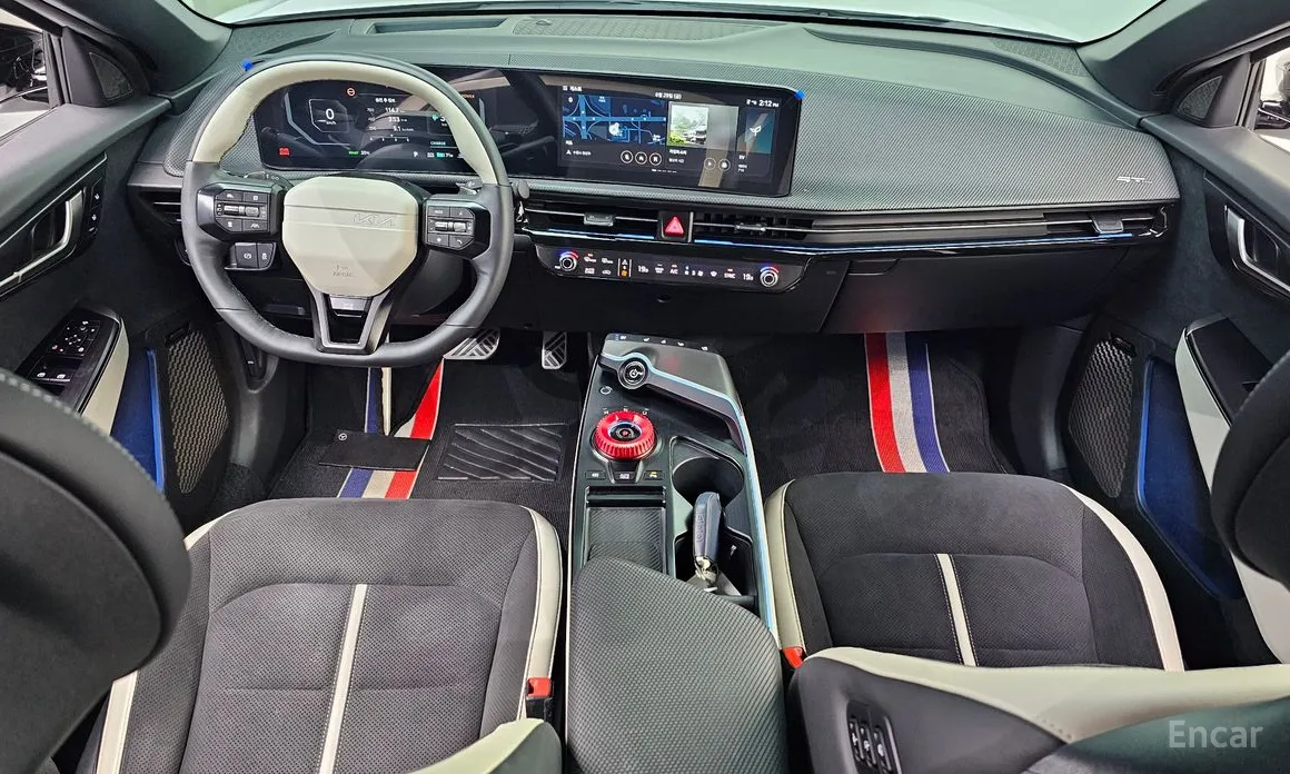 Фото 7 - Kia EV6