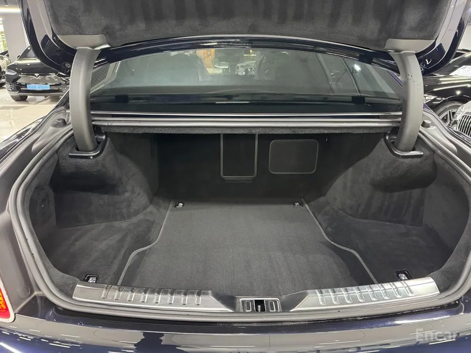 Фото 18 - Bentley Flying Spur