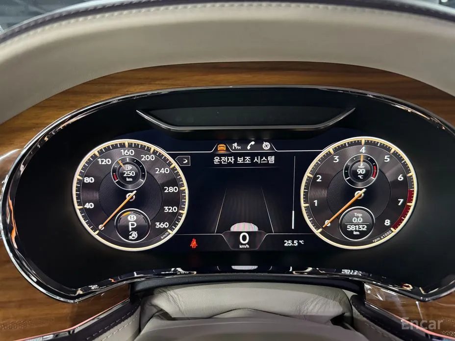 Фото 4 - Bentley Flying Spur