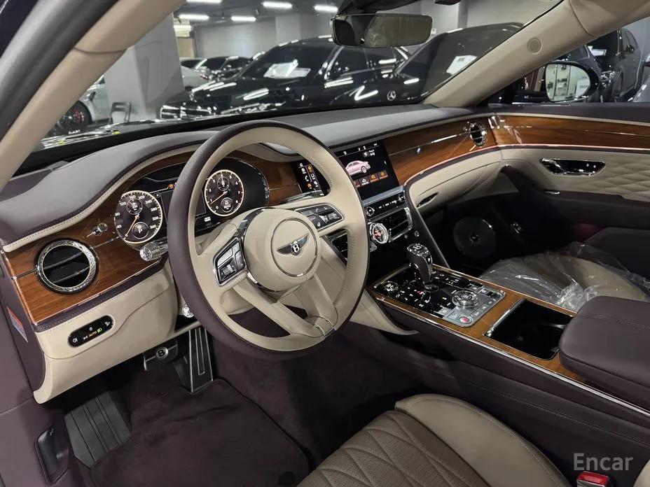 Фото 5 - Bentley Flying Spur