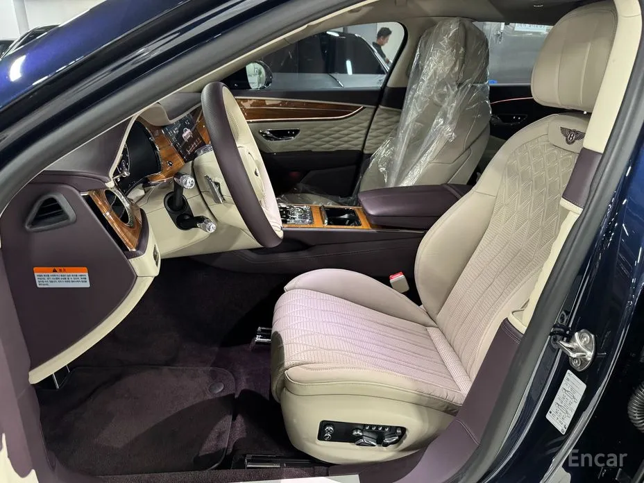 Фото 6 - Bentley Flying Spur