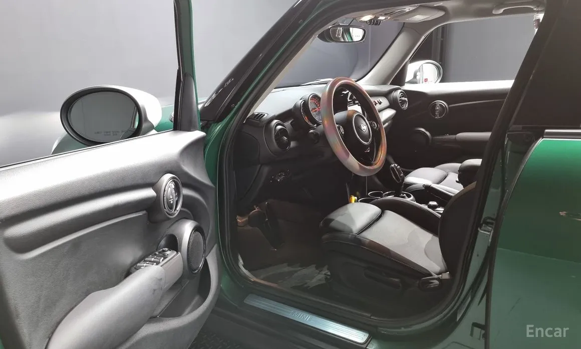 Фото 10 - Mini Cooper