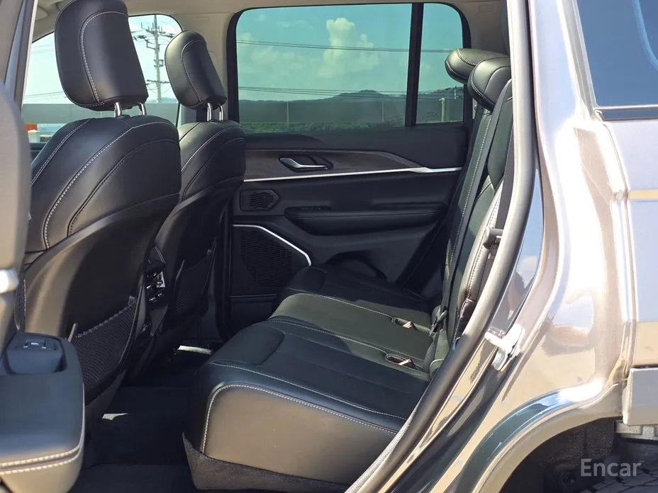 Фото 11 - Jeep Cherokee