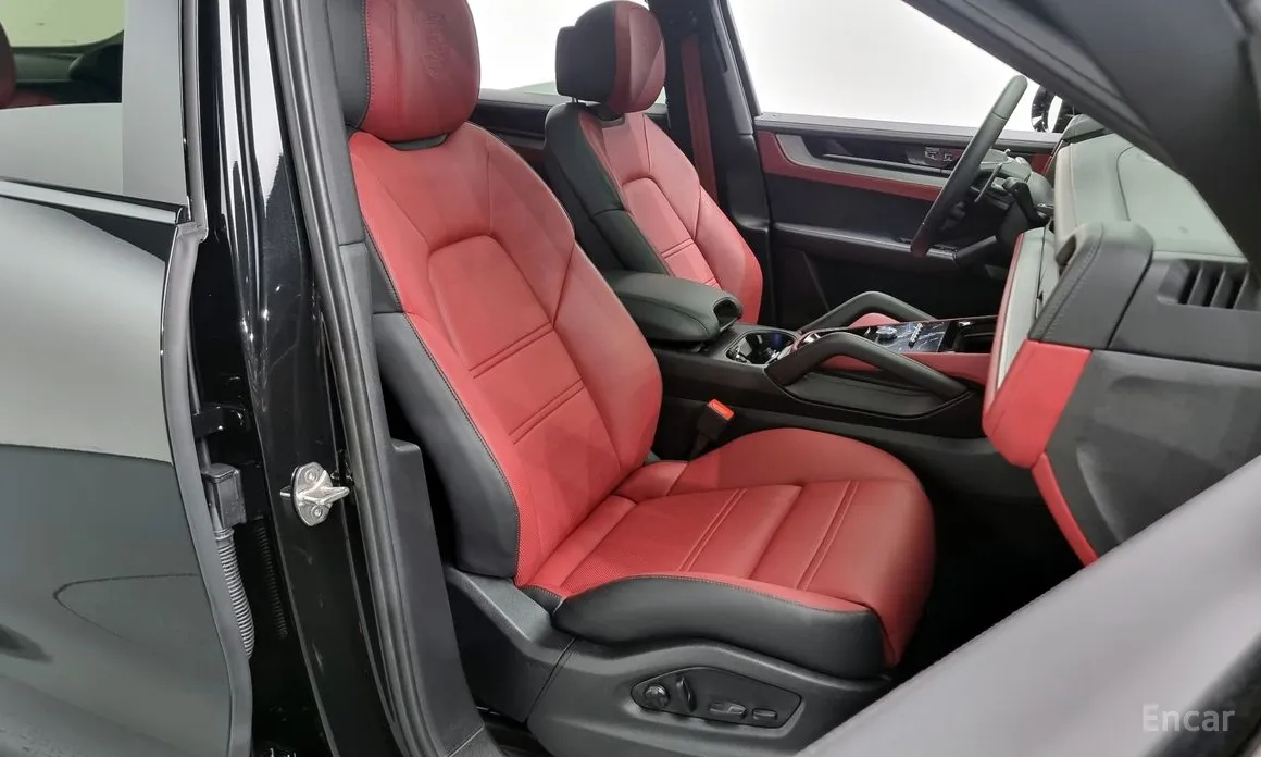 Фото 10 - Porsche Cayenne