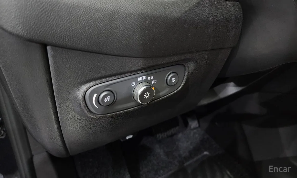 Фото 14 - Chevrolet Equinox