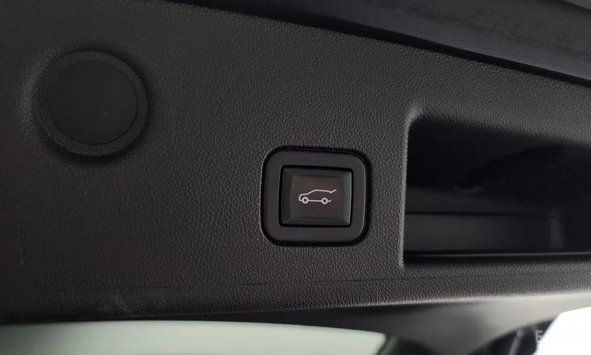 Фото 20 - Chevrolet Equinox