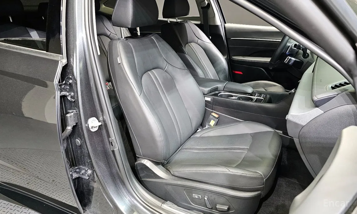 Фото 12 - Hyundai Sonata