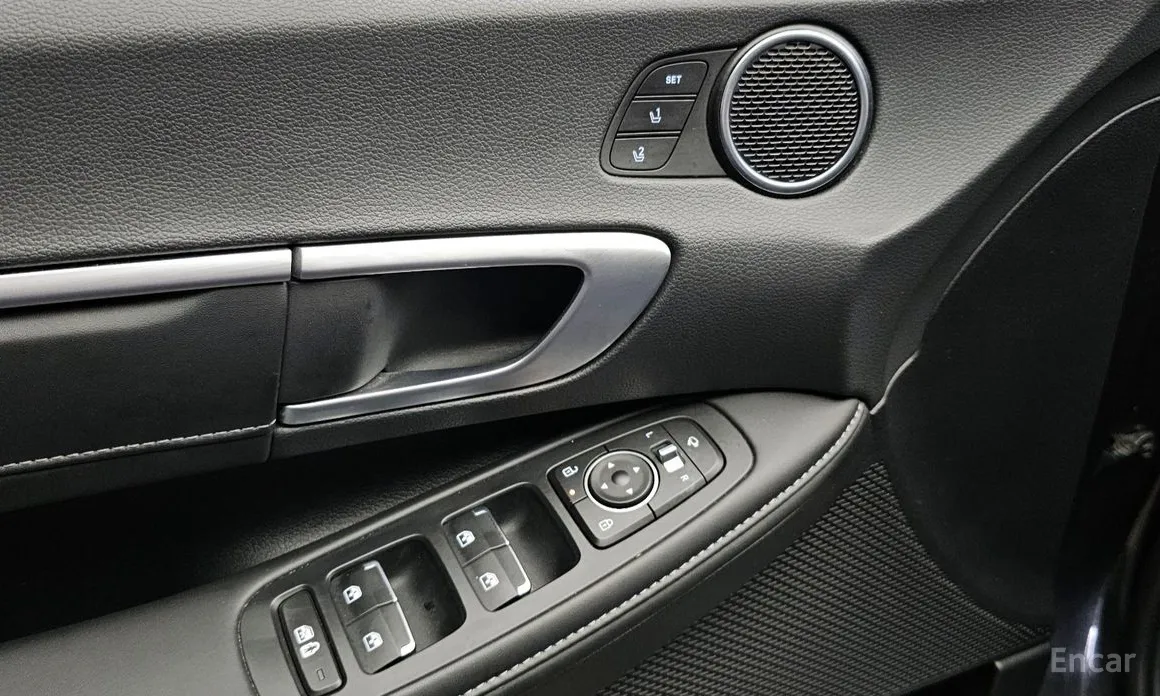 Фото 14 - Hyundai Sonata