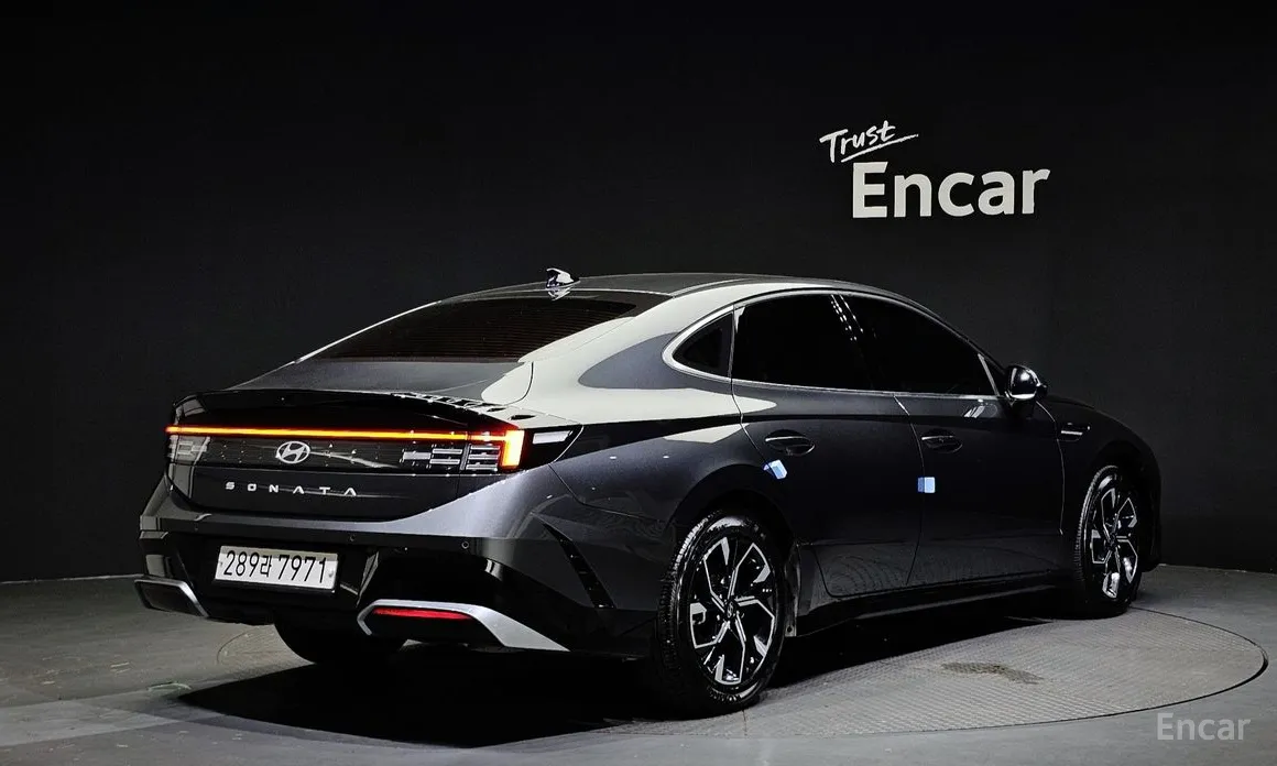 Фото 2 - Hyundai Sonata