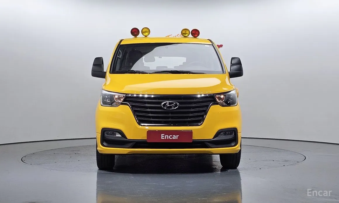 Фото 3 - Hyundai Starex