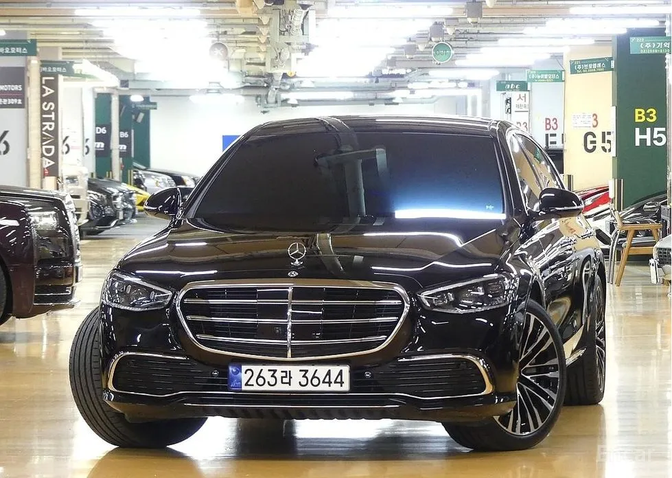 Фото 3 - Mercedes-Benz S-Class