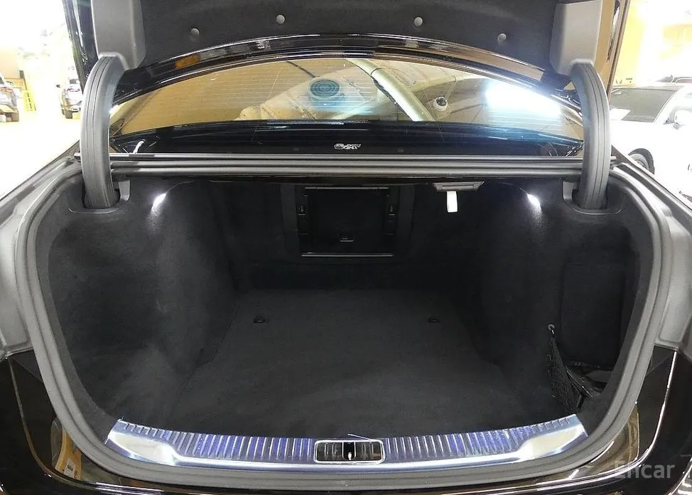 Фото 4 - Mercedes-Benz S-Class