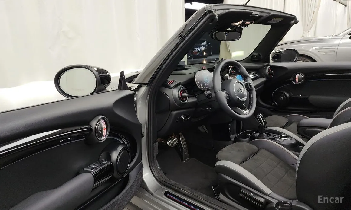 Фото 10 - Mini Cooper Convertible