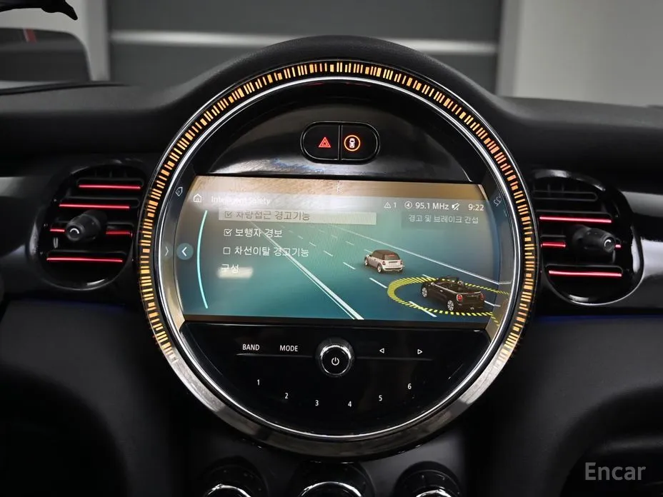 Фото 18 - Mini Cooper Convertible