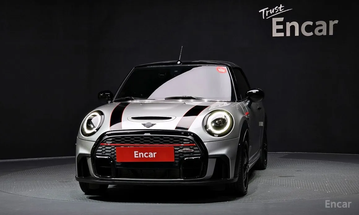 Фото 3 - Mini Cooper Convertible