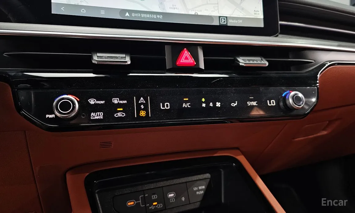 Фото 16 - Kia K5