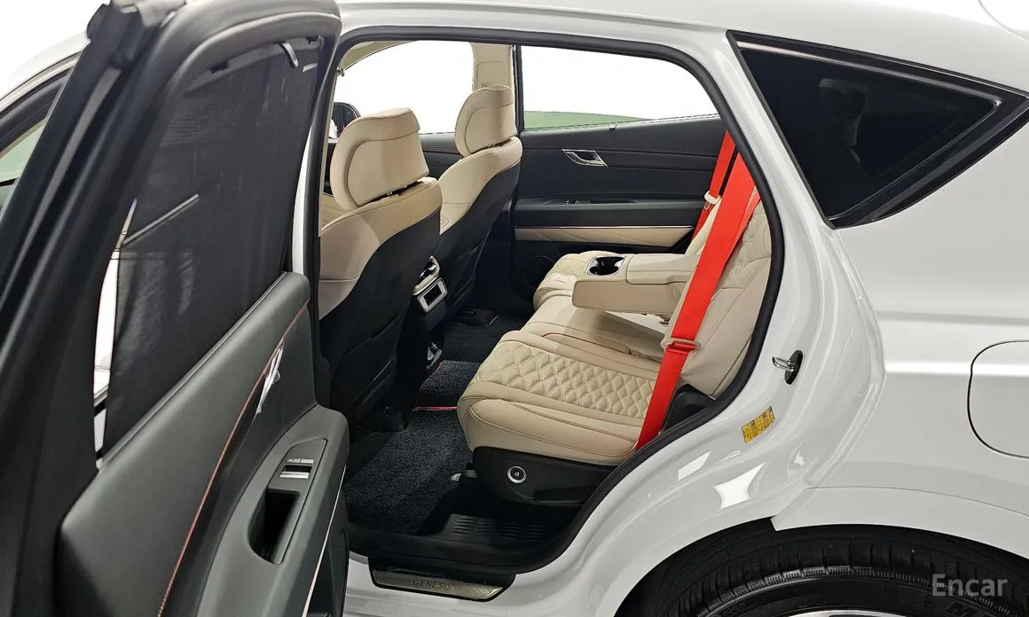 Фото 12 - Genesis GV80