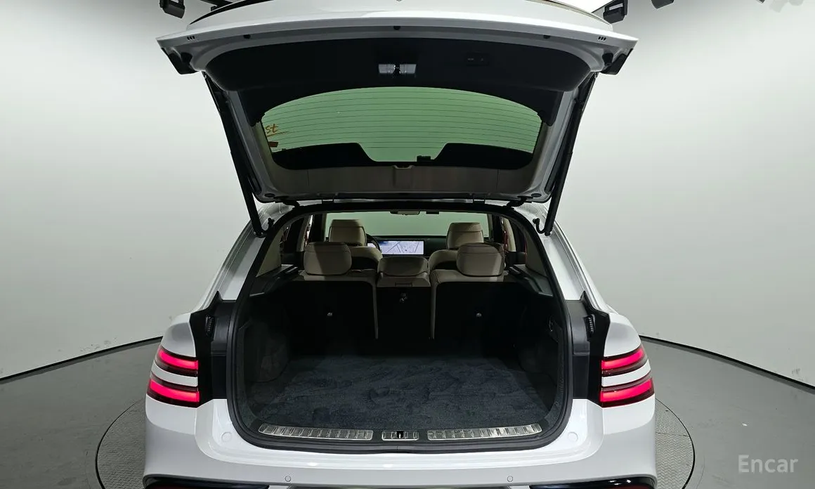 Фото 20 - Genesis GV80