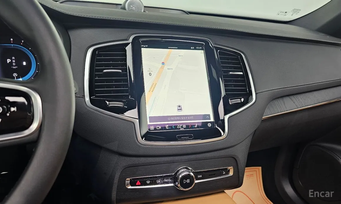 Фото 17 - Volvo XC90