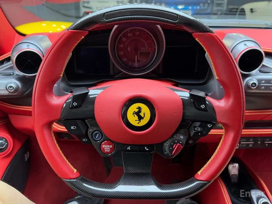 Фото 11 - Ferrari F8