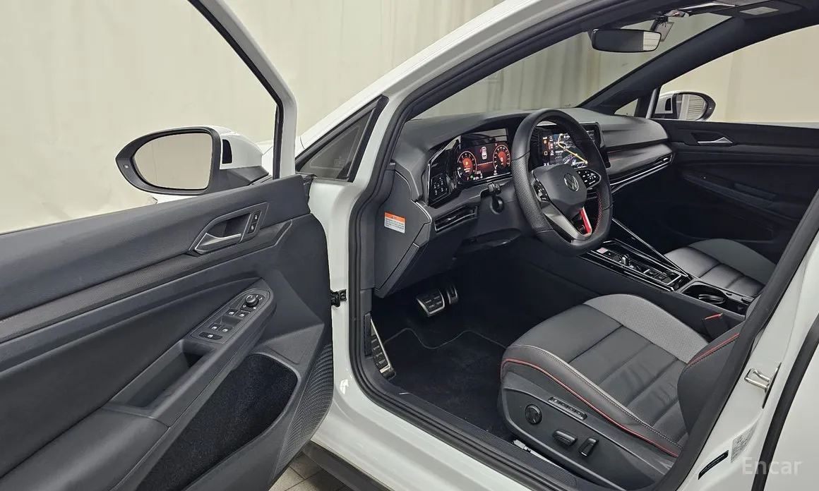 Фото 10 - Volkswagen Golf