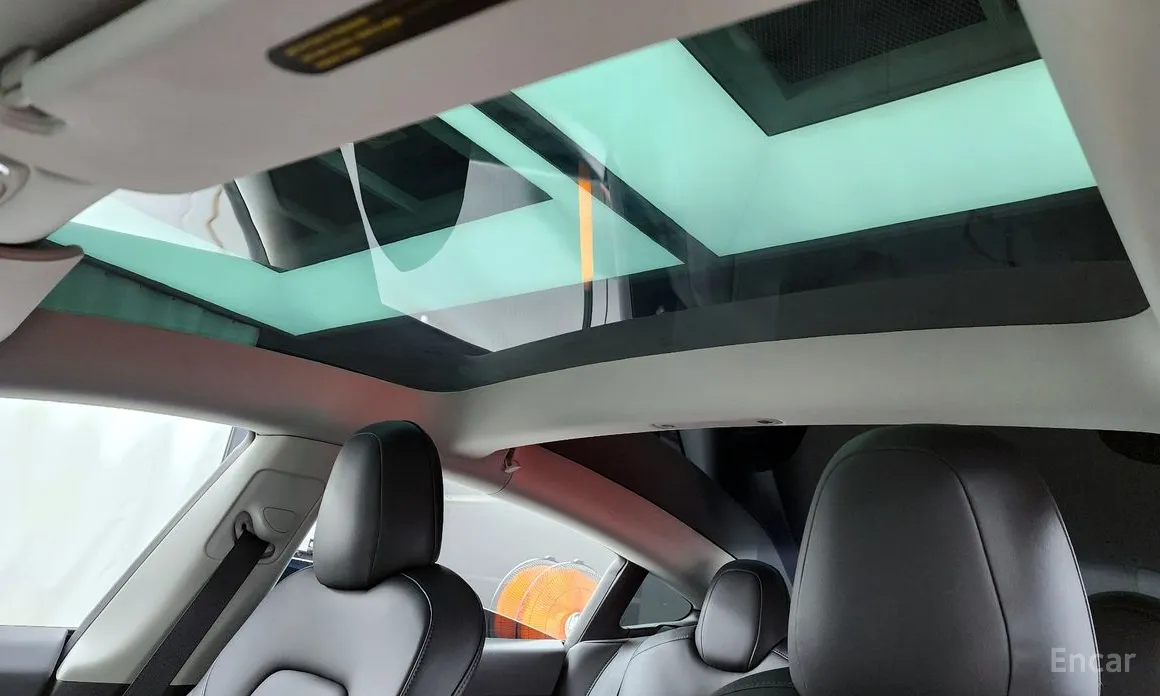 Фото 18 - Tesla Model 3