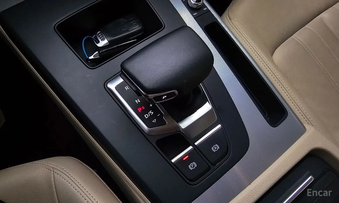 Фото 9 - Audi Q5