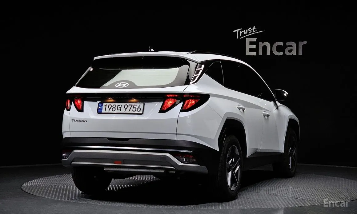 Фото 2 - Hyundai Tucson