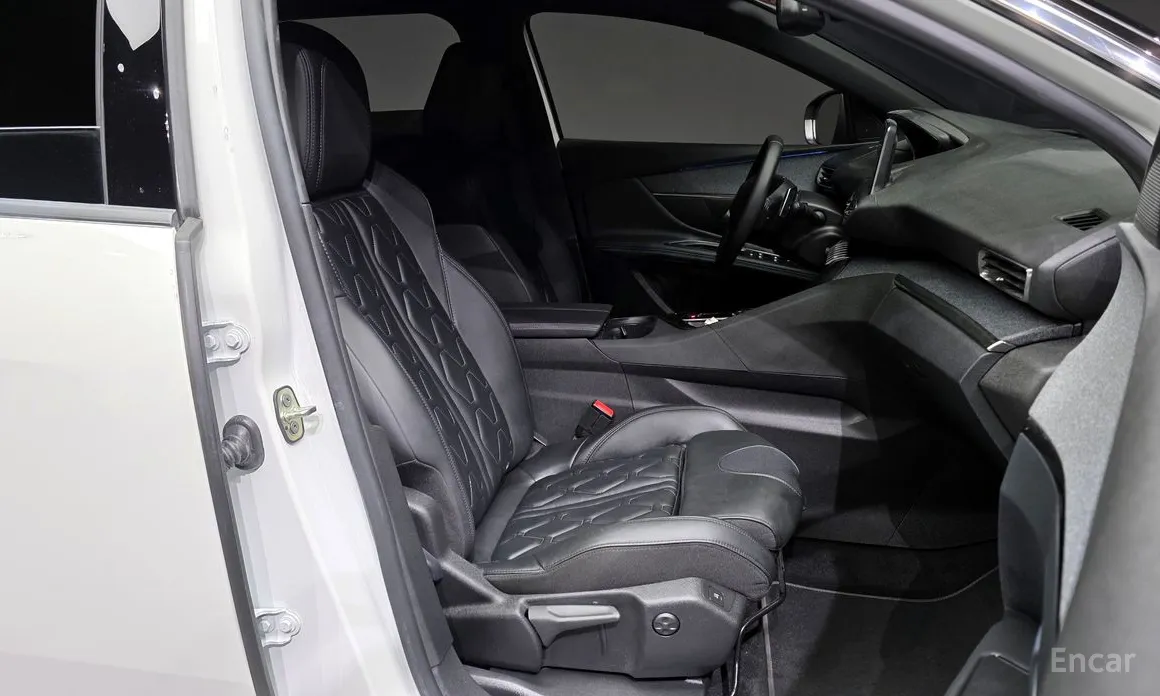 Фото 11 - Peugeot 3008