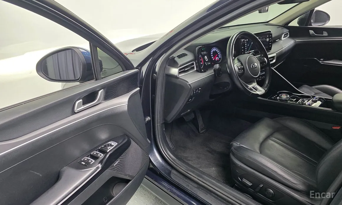 Фото 11 - Kia K5