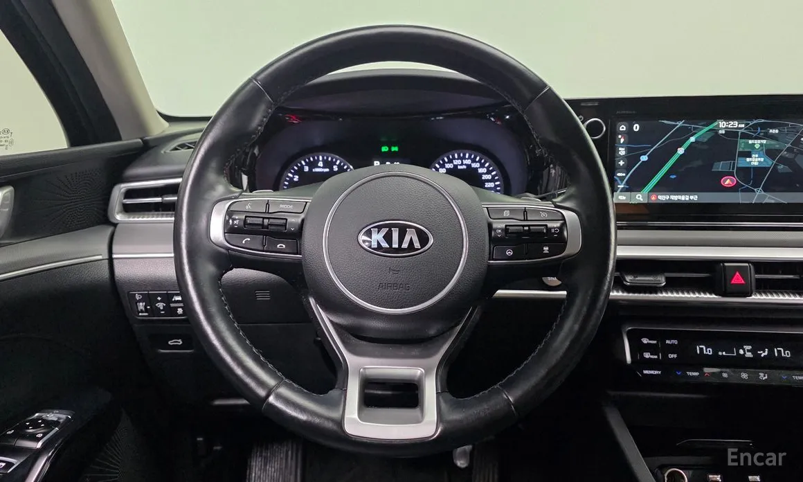 Фото 14 - Kia K5