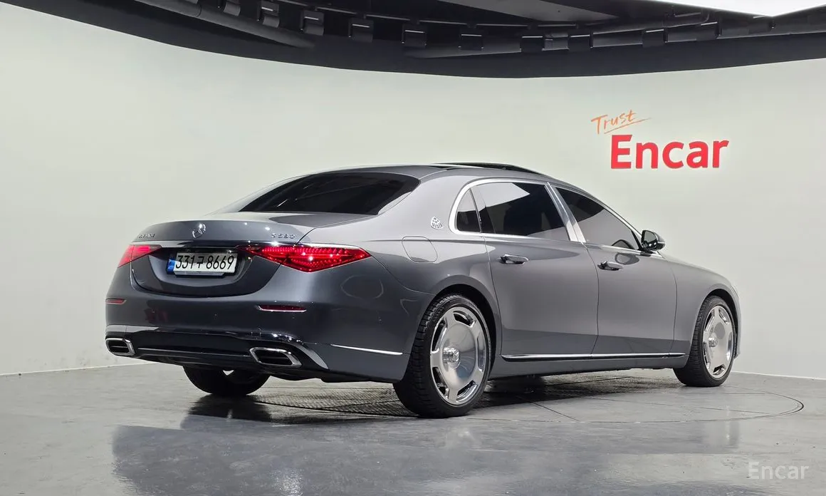 Фото 2 - Mercedes-Benz S-Class