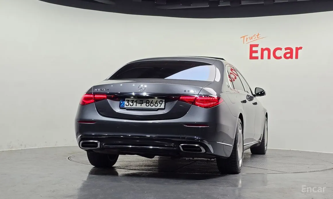 Фото 4 - Mercedes-Benz S-Class