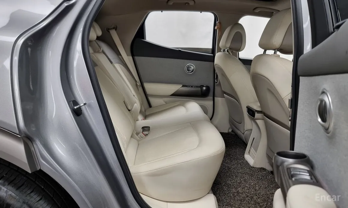 Фото 12 - Genesis GV60