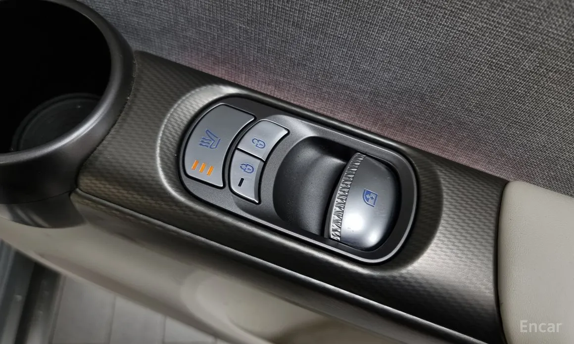 Фото 19 - Genesis GV60