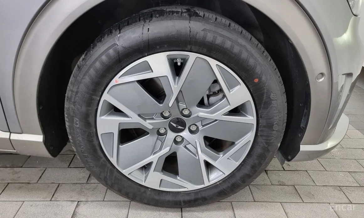 Фото 5 - Genesis GV60