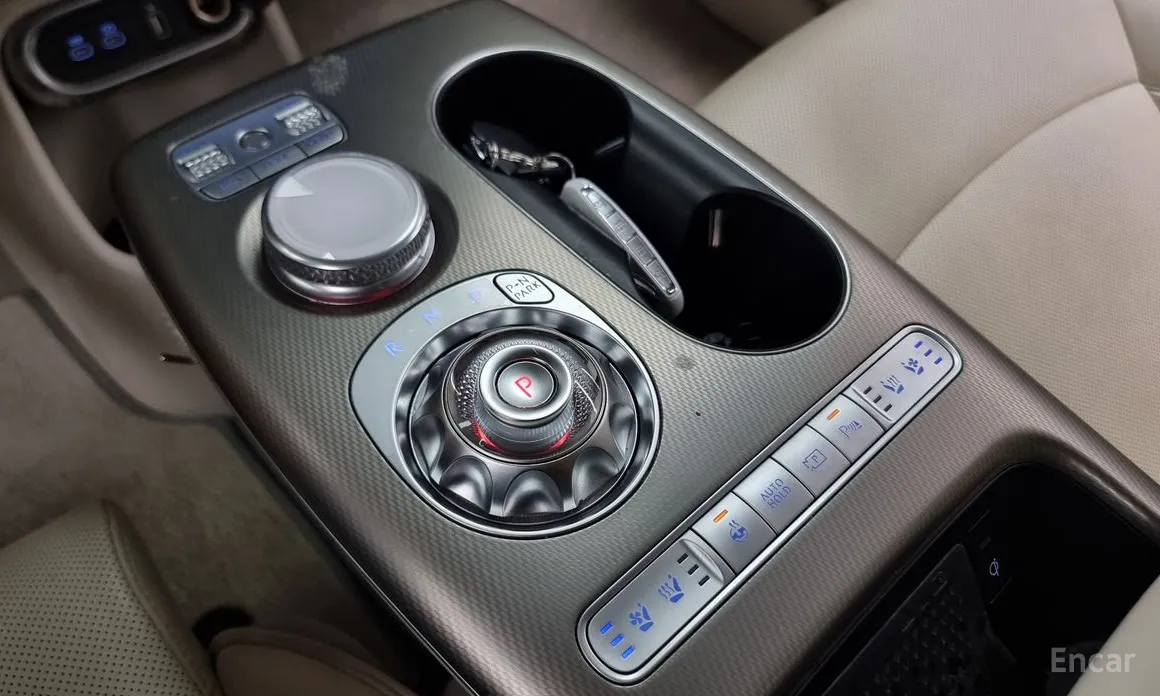 Фото 9 - Genesis GV60