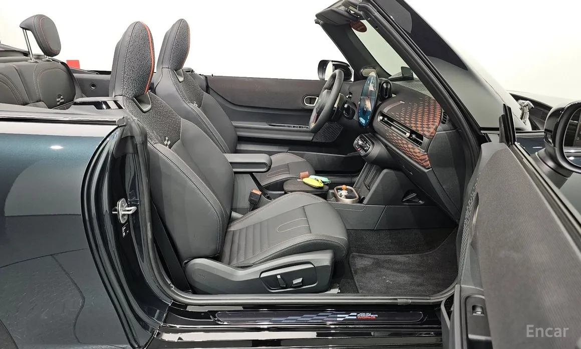 Фото 11 - Mini Cooper Convertible