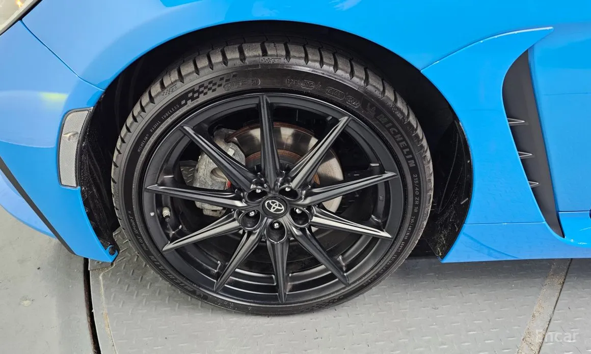 Фото 5 - Toyota 86