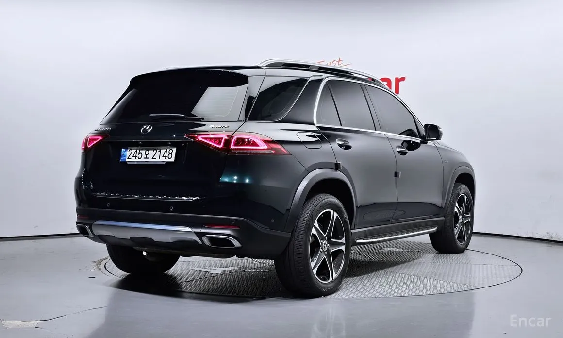 Фото 2 - Mercedes-Benz GLE-Class