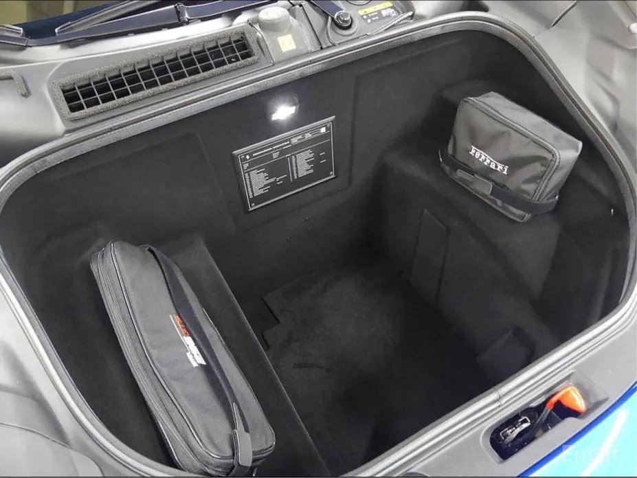 Фото 10 - Ferrari 296