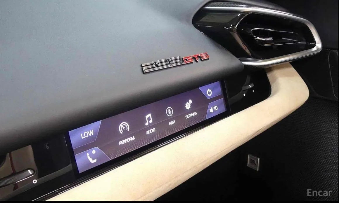 Фото 13 - Ferrari 296